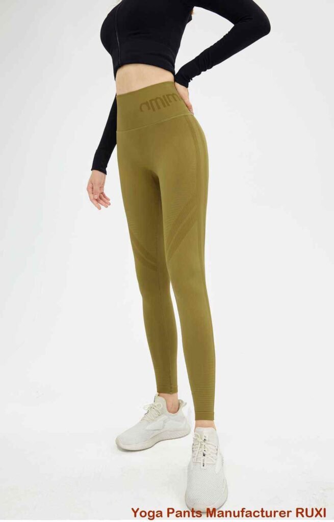 Shorts de golfe branco feminino elegante e confortável
